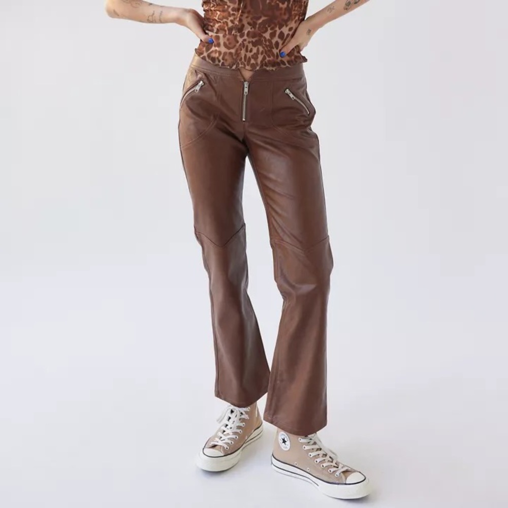 URBAN OUTFITTERS Molly Faux Leather V-Front Pant